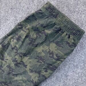 Rhone Guru Athletic Shorts Men's M Green Camouflage Camo Stretch Training Gym‎